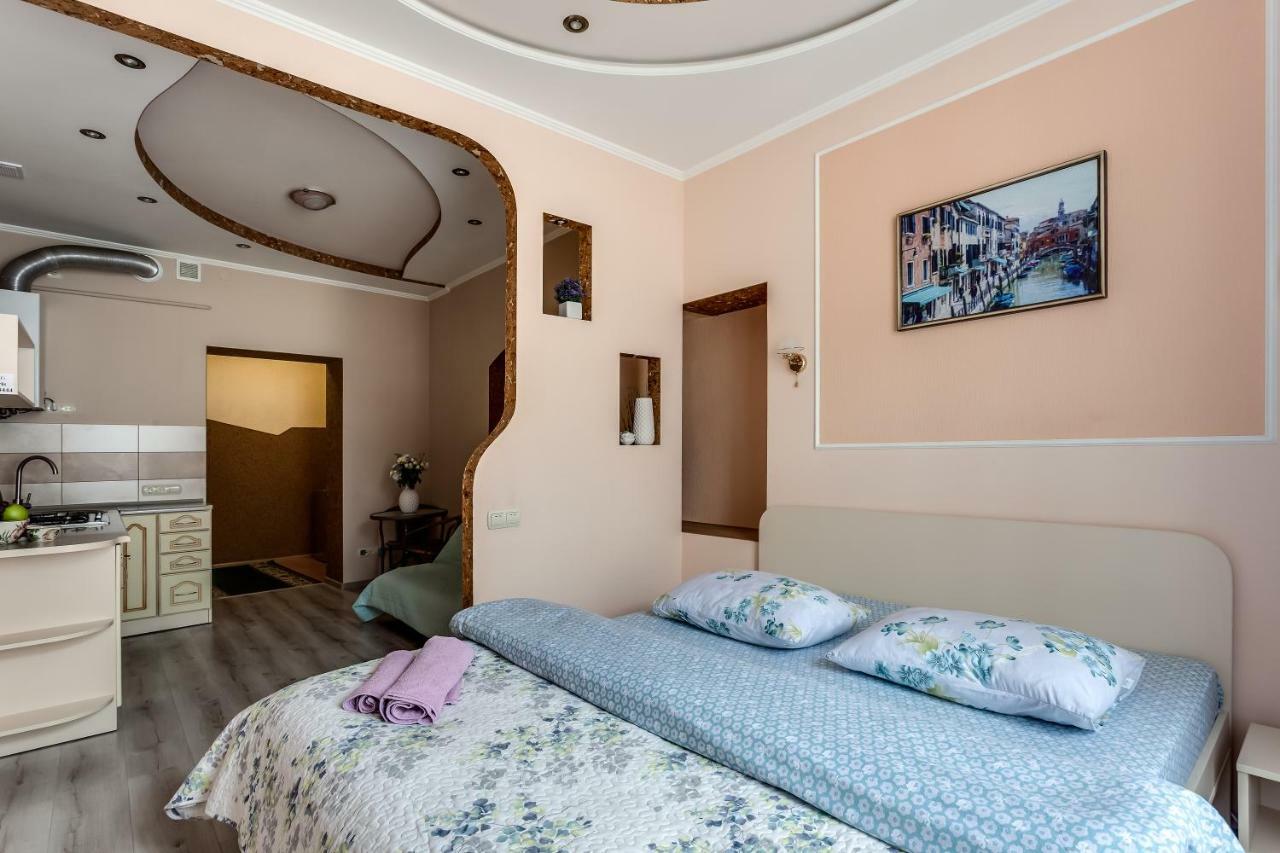 Central Apartments Rynok Lviv Exterior photo